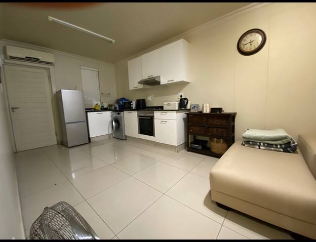 2 BEDROOM APARTMENT FOR SALE IN UMHLANGA RIDGE